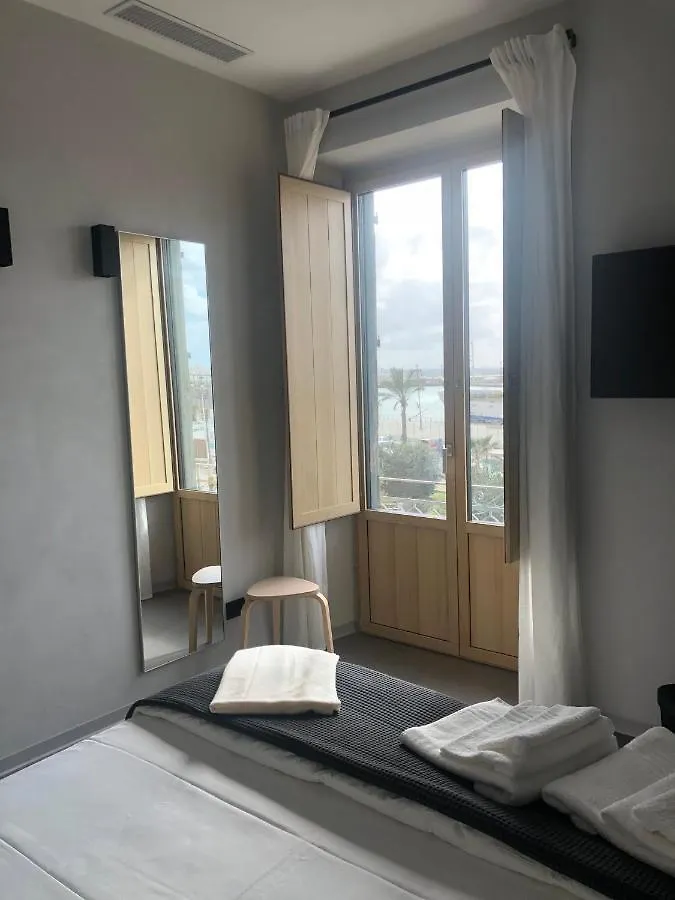 Bed & Breakfast Drepanon, Prospettive Sul Mediterraneo Charme B&B Trapani